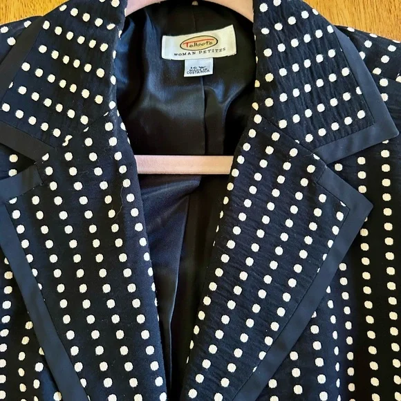 Talbots Black and Cream Women's Blazer - Picture 2 of 3